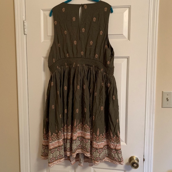 Torrid Smocked Challis Skater Dress Size 3 - Picture 6 of 6